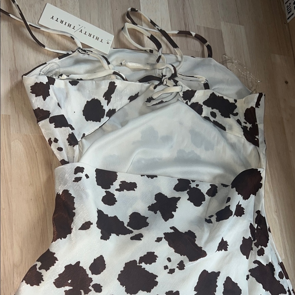 Black and White One Shoulder A-line Dress - Picture 4 of 4